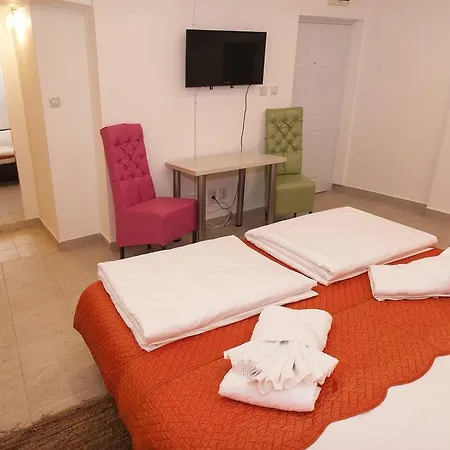 Atelier 1 Apartment Belgrad Zimmer foto